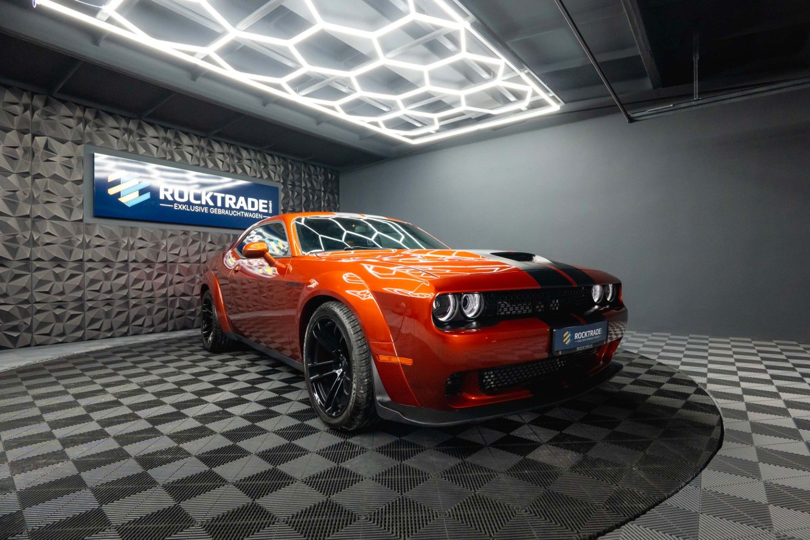 Fahrzeugabbildung Dodge Challenger 5.7 V8 R/T SRT WIDE BODY *LED*19%*