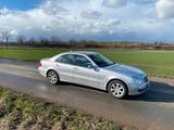 Mercedes-Benz Mercedes Benz E 220 CDI - Mercedes-Benz E 220 aus 2006: Cdi