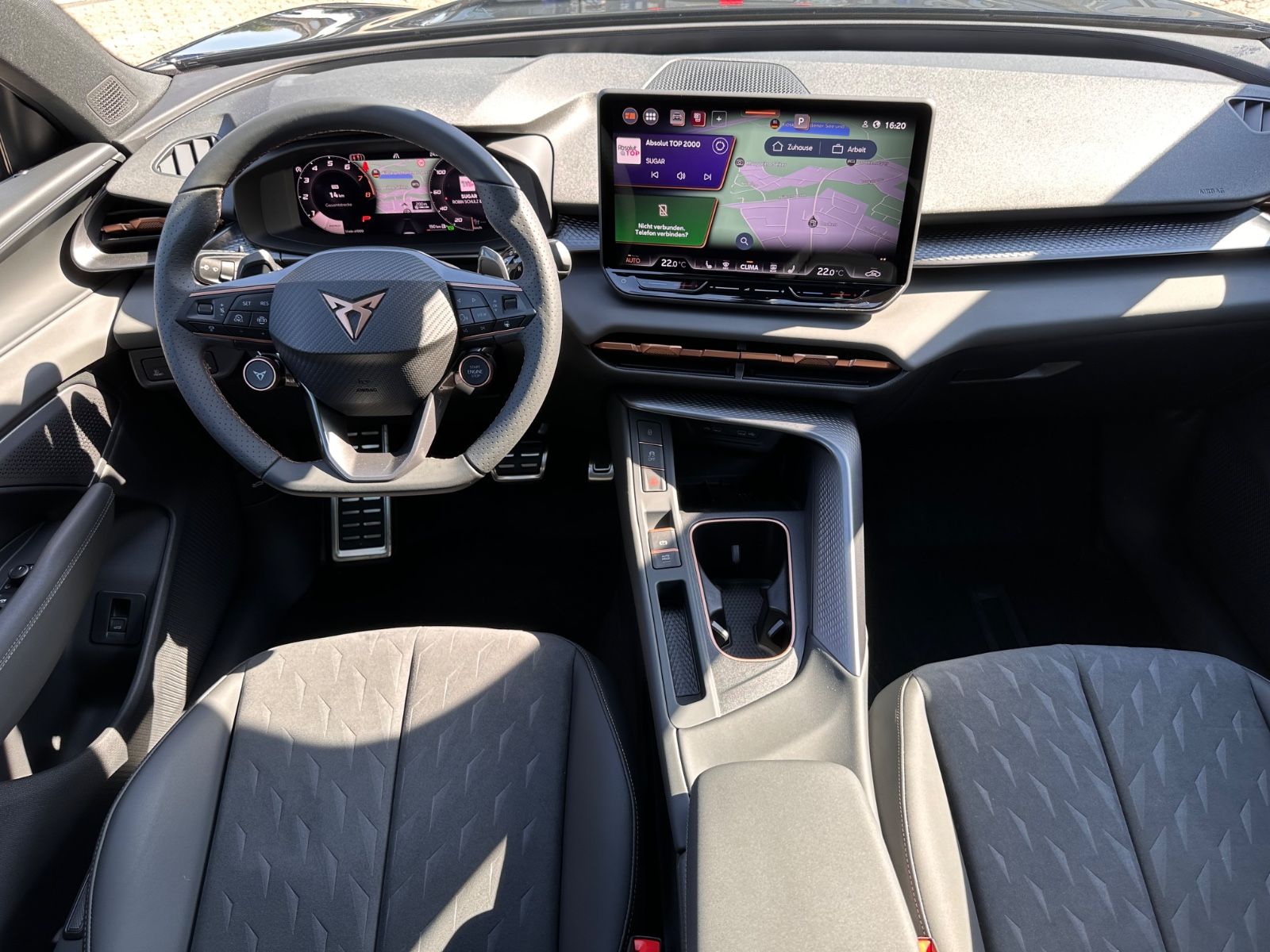 Fahrzeugabbildung CUPRA Terramar VZ 2.0 TSI 4Dr. DSG MATRIX/Pano/ACC/AHK