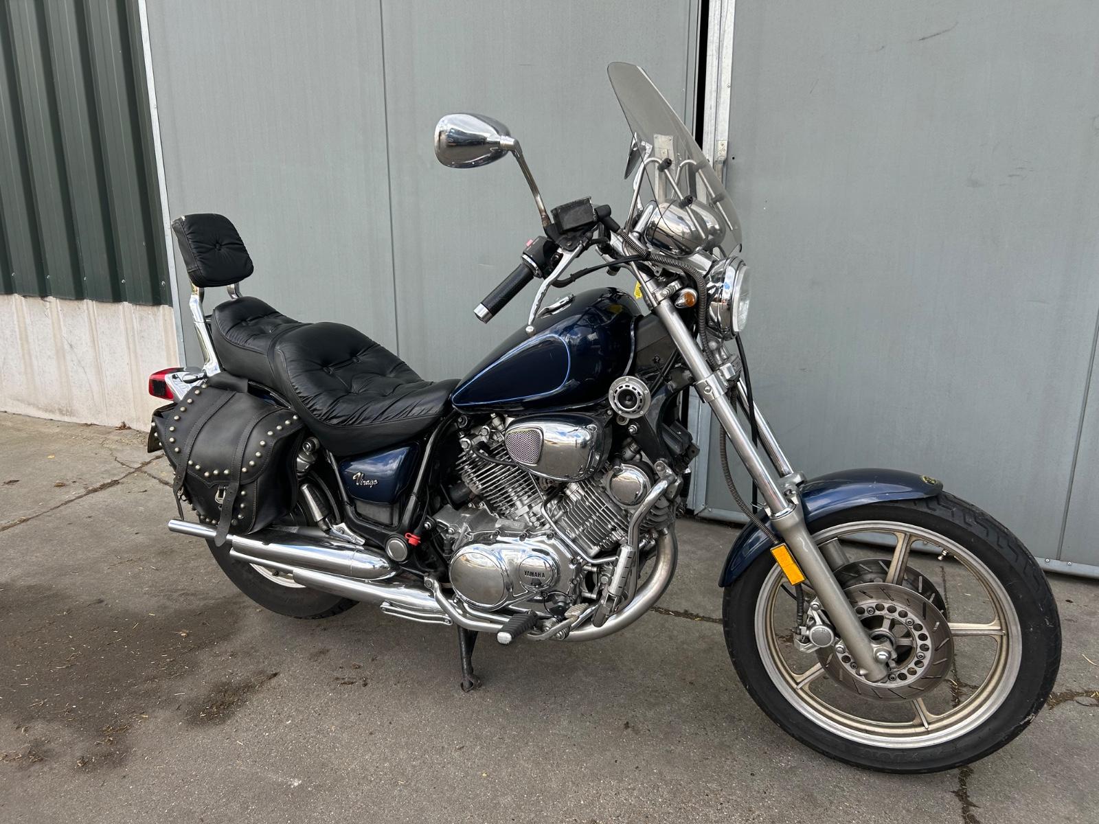 Yamaha XV 750 VIRAGO