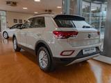 Volkswagen T-Roc 1.0 TSI Life KLIMA PDC LED SCHEINWERFER - VW T-Roc Gebrauchtwagen in Berlin