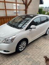 Toyota Verso-1,8 Travel Valvematik Raumwunder - gebrauchte Toyota Verso aus dem Jahr 2012