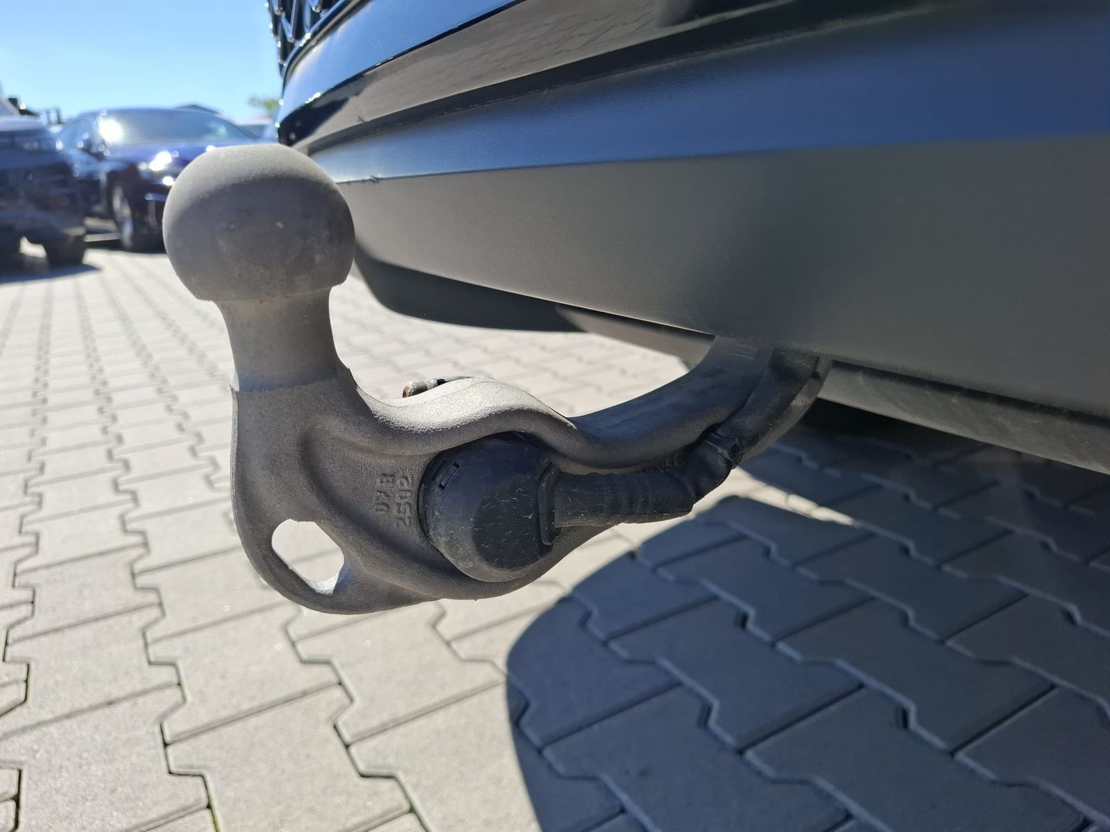 Fahrzeugabbildung Volkswagen Tayron 2.0 TDI 4M R-Line BLACK*7Si*MATRIX*PANO