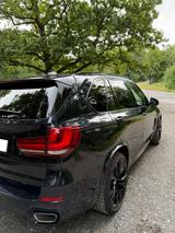 BMW X5 xDrive40d  - BMW X5 in Bonn
