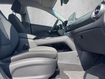 Hyundai Kona Elektro Select 2WD 64kWh *ACC*LED*SITZHEIZ*