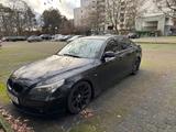 BMW 523i -