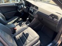 Volkswagen Tiguan 2.0 TSI DSG 4M R-LINE 1.HD LEDER AHK H-UP bei Autohaus Landmann & Maier OHG