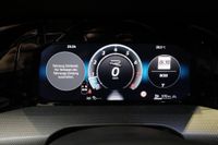 Volkswagen Golf VIII 1.5TSI R-Line Black Style AHK Pano 360
