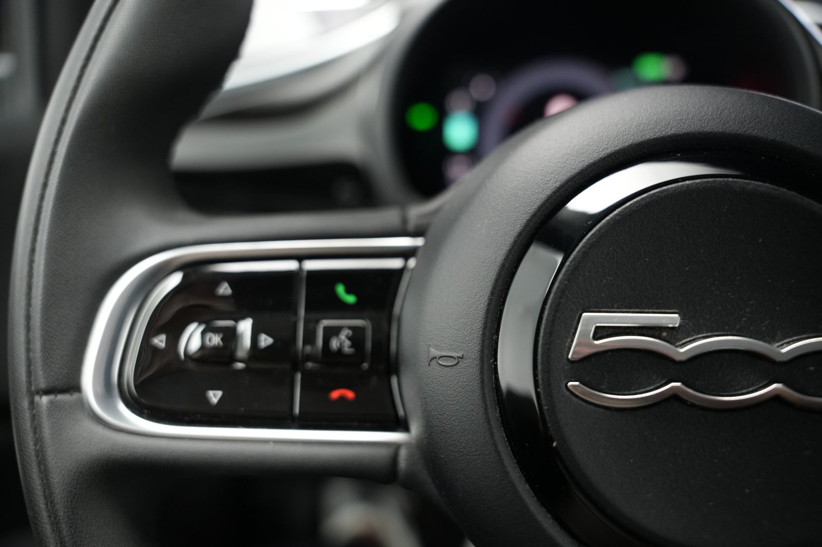 Fahrzeugabbildung Fiat 500 Icon 42 Kwh *KeylessEntry*Navi*LED*Kamera