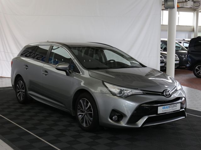 Toyota Avensis 1.8 KLIMA SITZHEIZUNG KAMERA 1.HAND