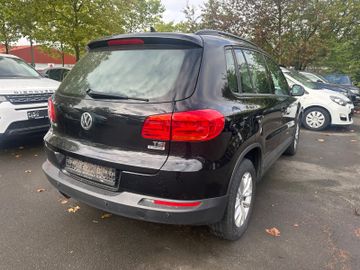 Volkswagen Tiguan - 4