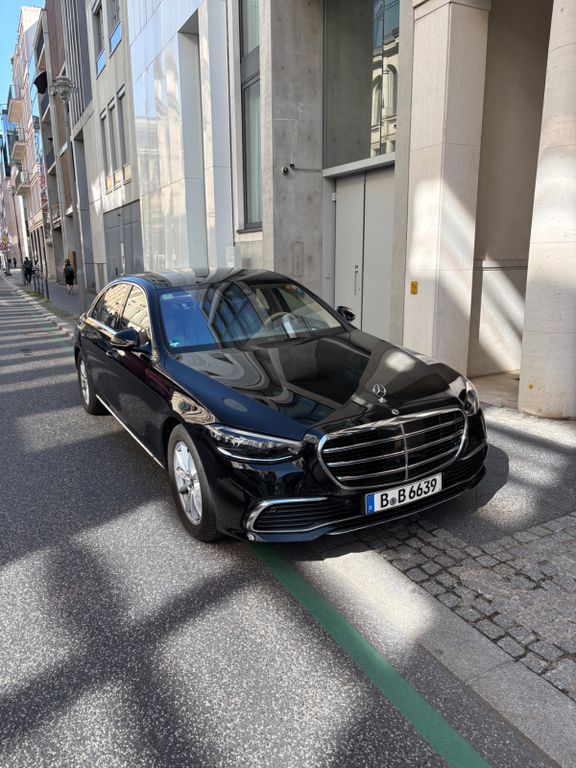 Image of Mercedes-Benz S 400