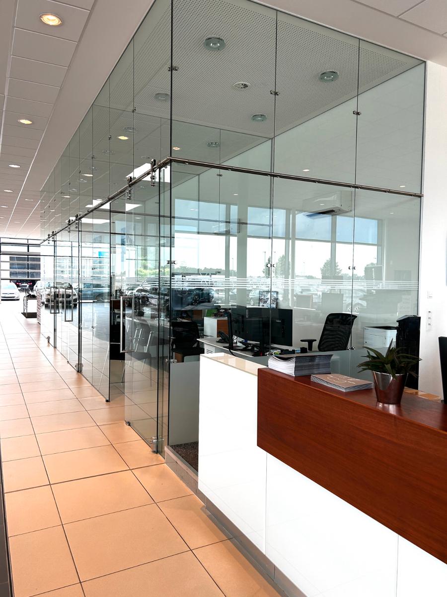 showroom-image-bottom