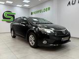 Toyota Avensis Kombi Life 1.8 AHK / TEMPOMAT / XENON - Toyota Avensis: Kombi, 1.8