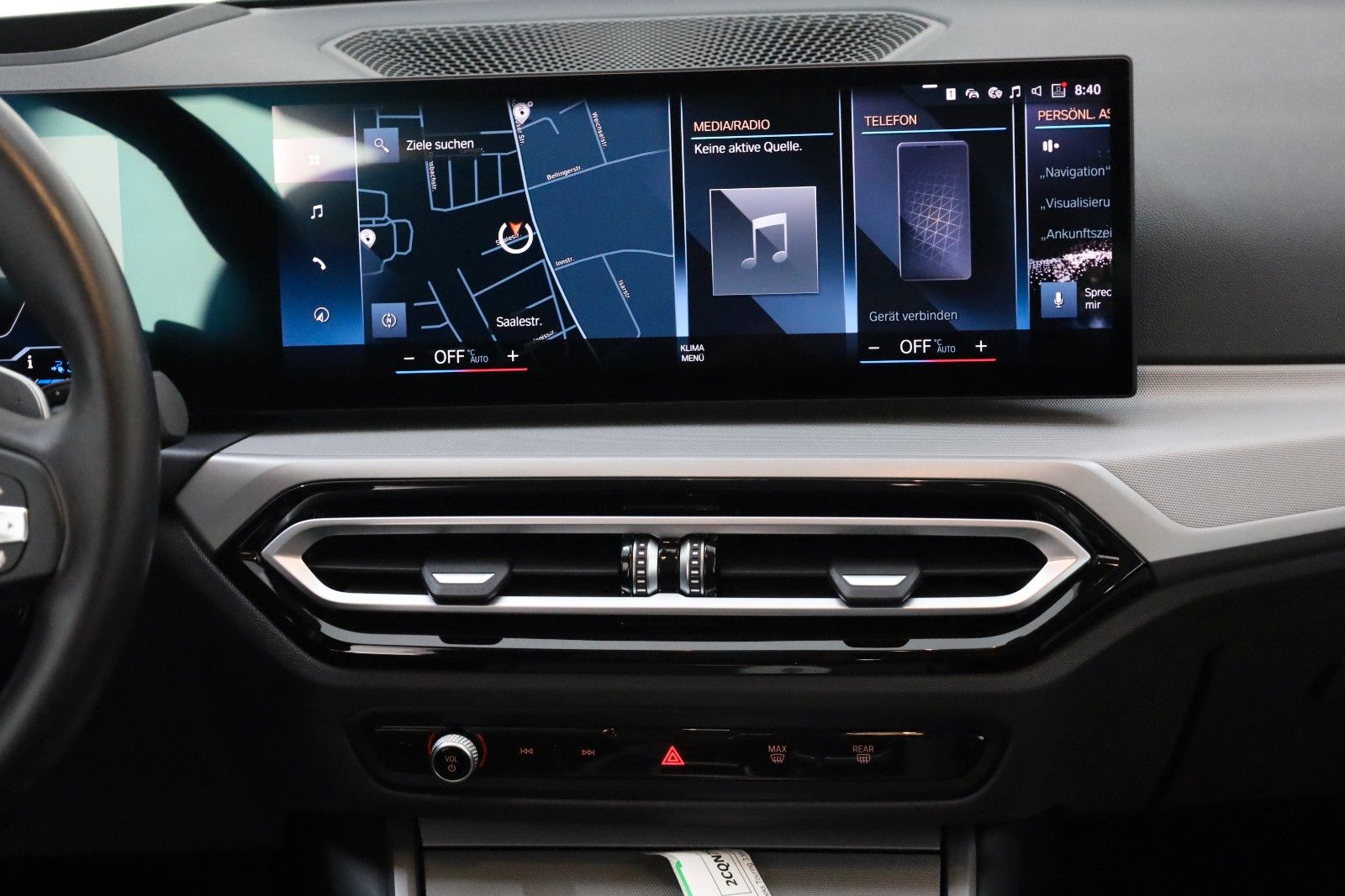 Fahrzeugabbildung BMW 330 e Touring,Leder,Navi,LED,Kamera,HUD, Curved