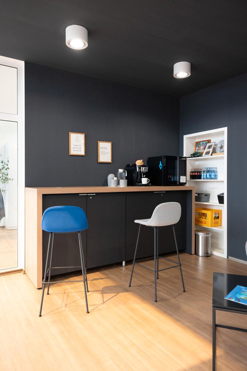 showroom-image-bottom