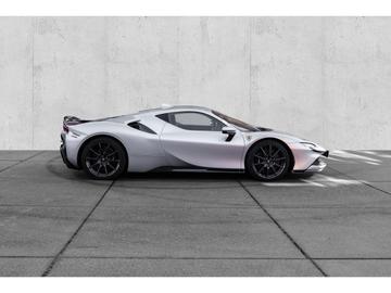 2020 Ferrari SF90 照片 7