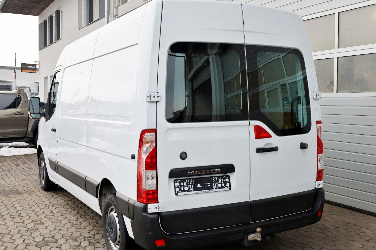 Fahrzeugabbildung Renault Master III Kasten L2H2 HKa 3,5t Klima,Kamera,AHK