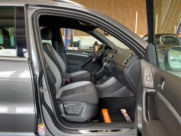 Volkswagen Tiguan Life TSI 4Motion *1.HAND*NAVI*XENON* SHZ*