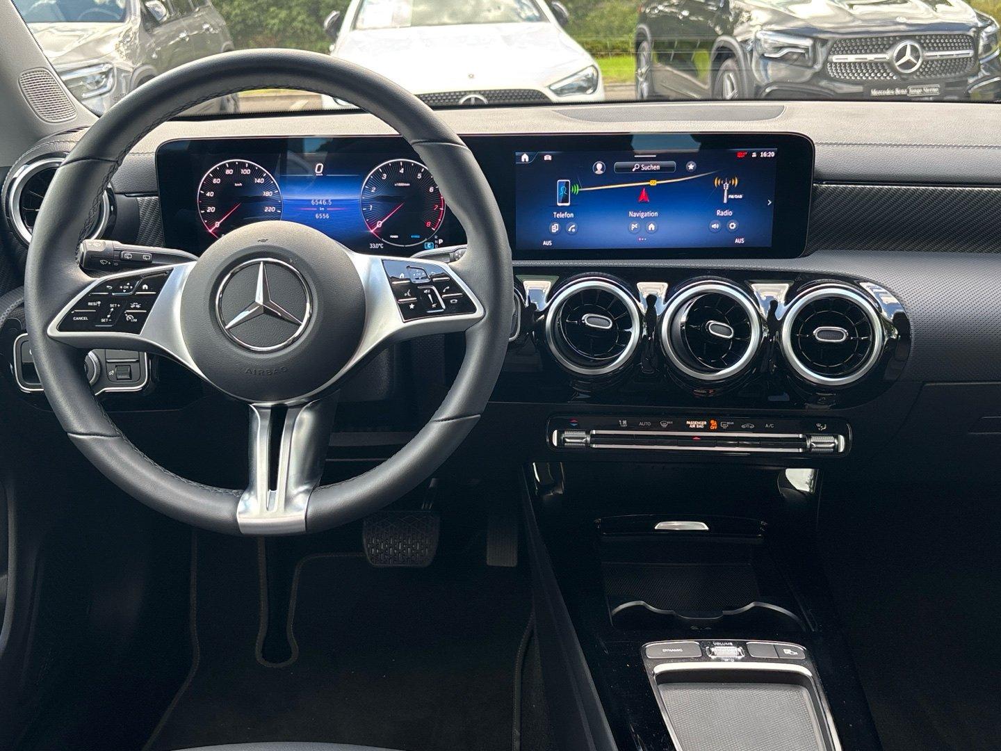 Mercedes-Benz CLA 180 SB Progressive-Advanced Winter-Paket AHK