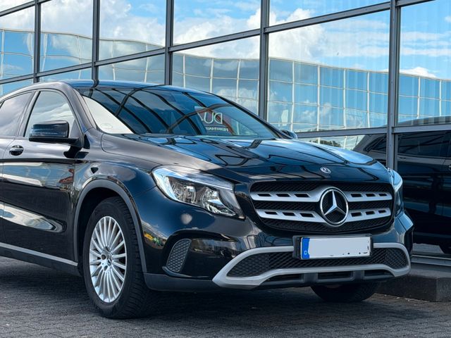 MERCEDES-BENZ GLA 180