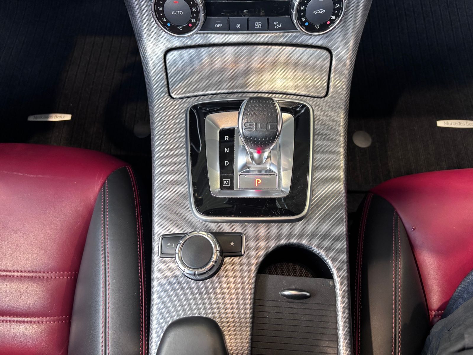 Fahrzeugabbildung Mercedes-Benz SLC 300 9G-Tronic LED NAVI ALU