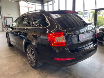 Skoda Octavia Combi L&K 4x4 *BI-XENON*NAVI*PDC*SZHZ*
