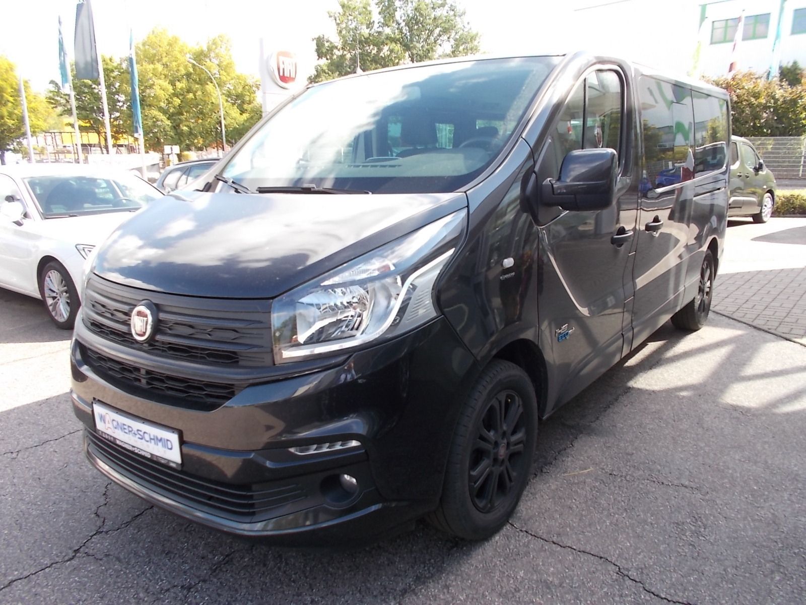 Fahrzeugabbildung Fiat Talento 2.0 Mjet 145 PS L2H1 8 Sitzer *UNFALL*