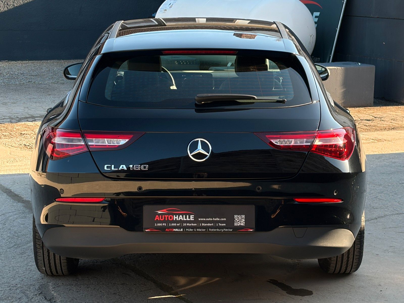 Fahrzeugabbildung Mercedes-Benz CLA 180 SB SHZ LKA MBUX CarPlay TEMP KLIMA Navi