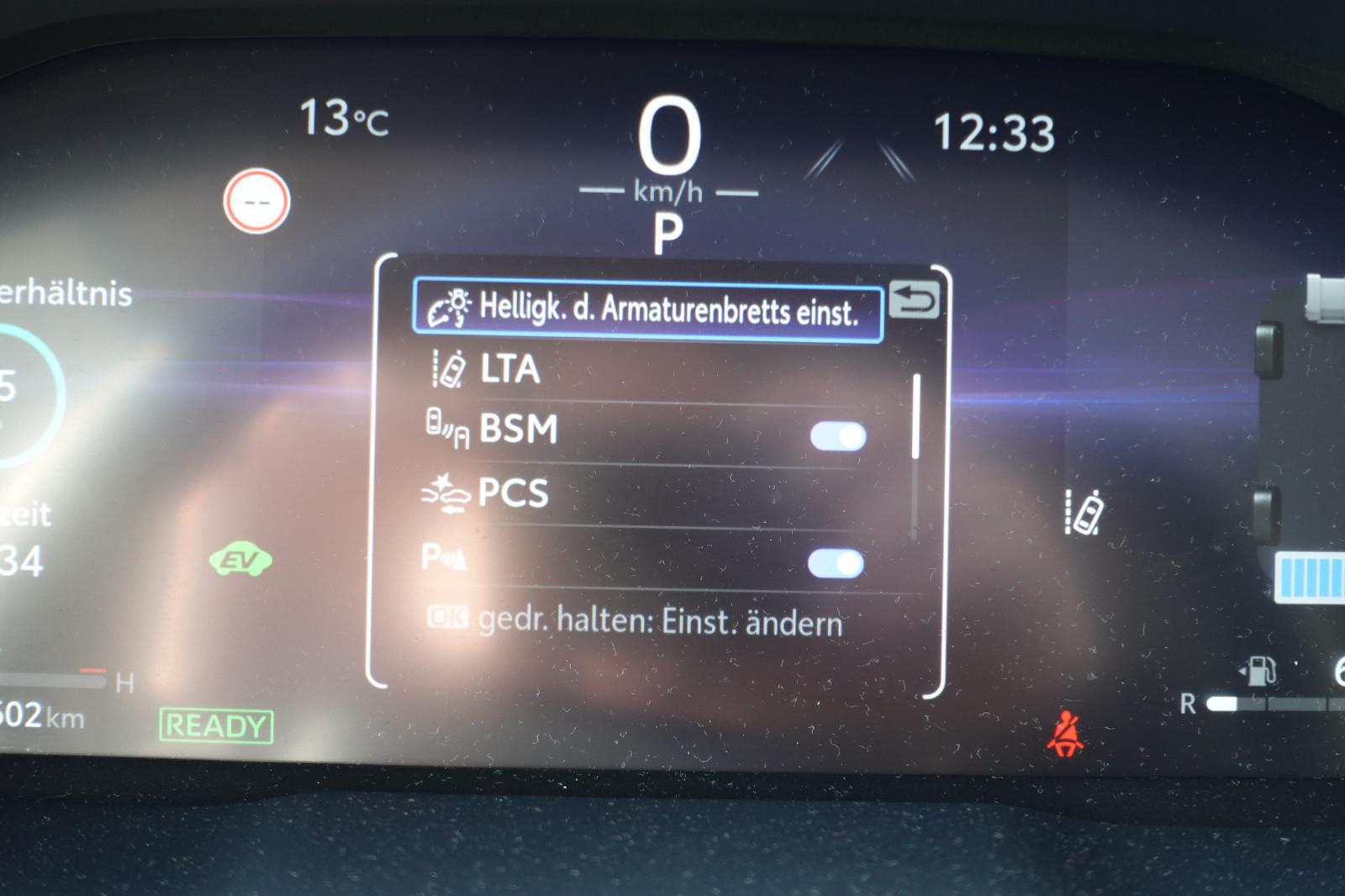 Toyota RAV 4 2.5 Hybrid Lounge Allrad 5J Garantie