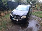 Volkswagen Touran 1.9 TDI 74kW Basis Basis - Volkswagen Touran: Basis