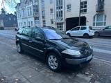 Renault Megane 2005 Automatik - Renault Megane aus 2005: Kombi