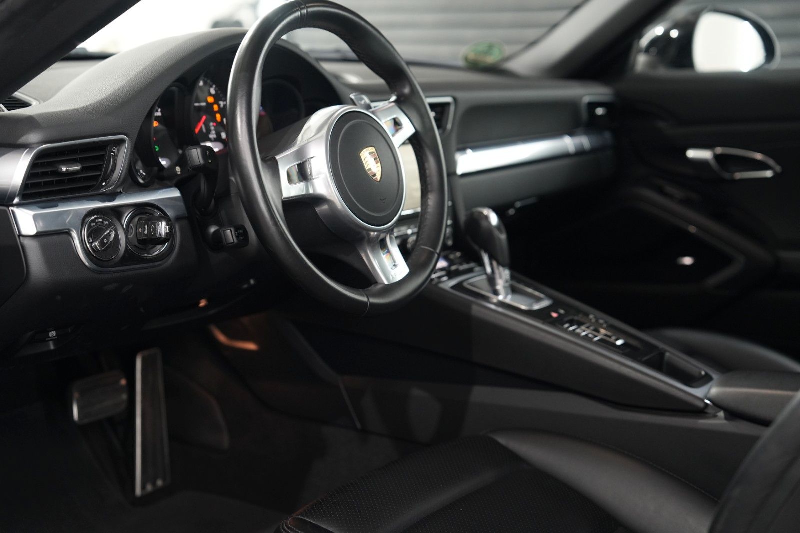 Fahrzeugabbildung Porsche 911 Carrera Cabriolet Black Edition Sport-Chrono