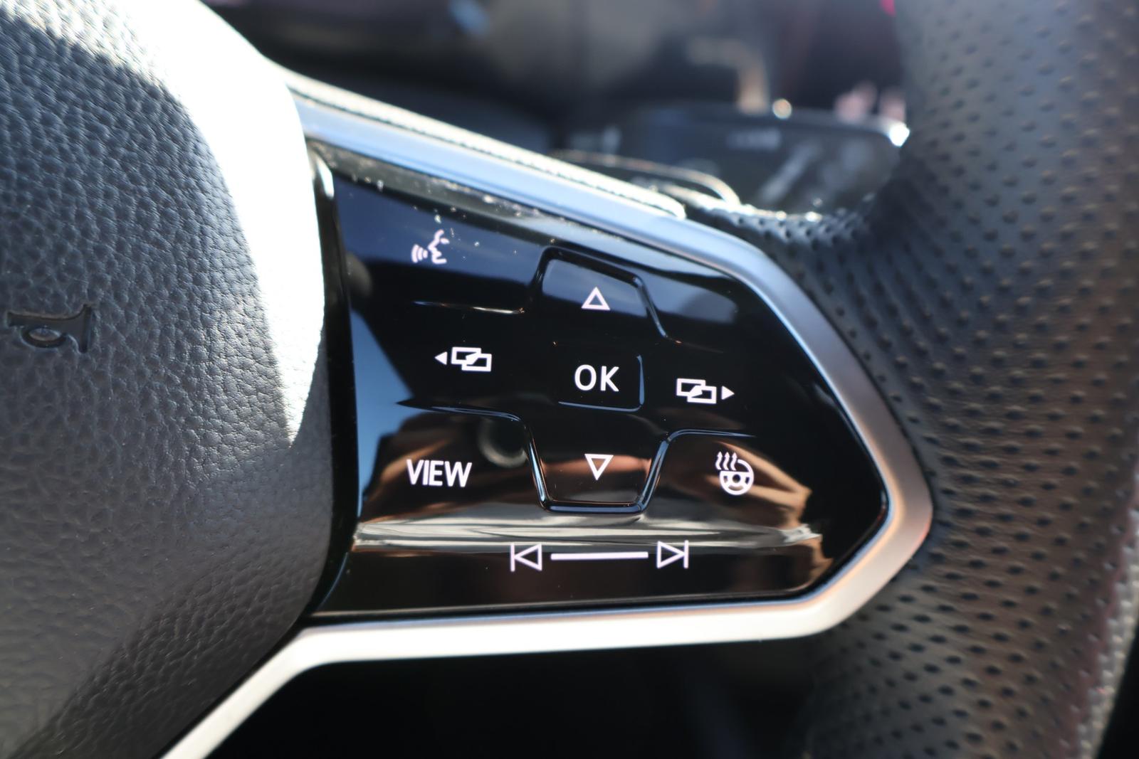 Volkswagen Golf VIII 2.0 TSI DSG GTI LED Navi ACC Kamera, миниатюра 28