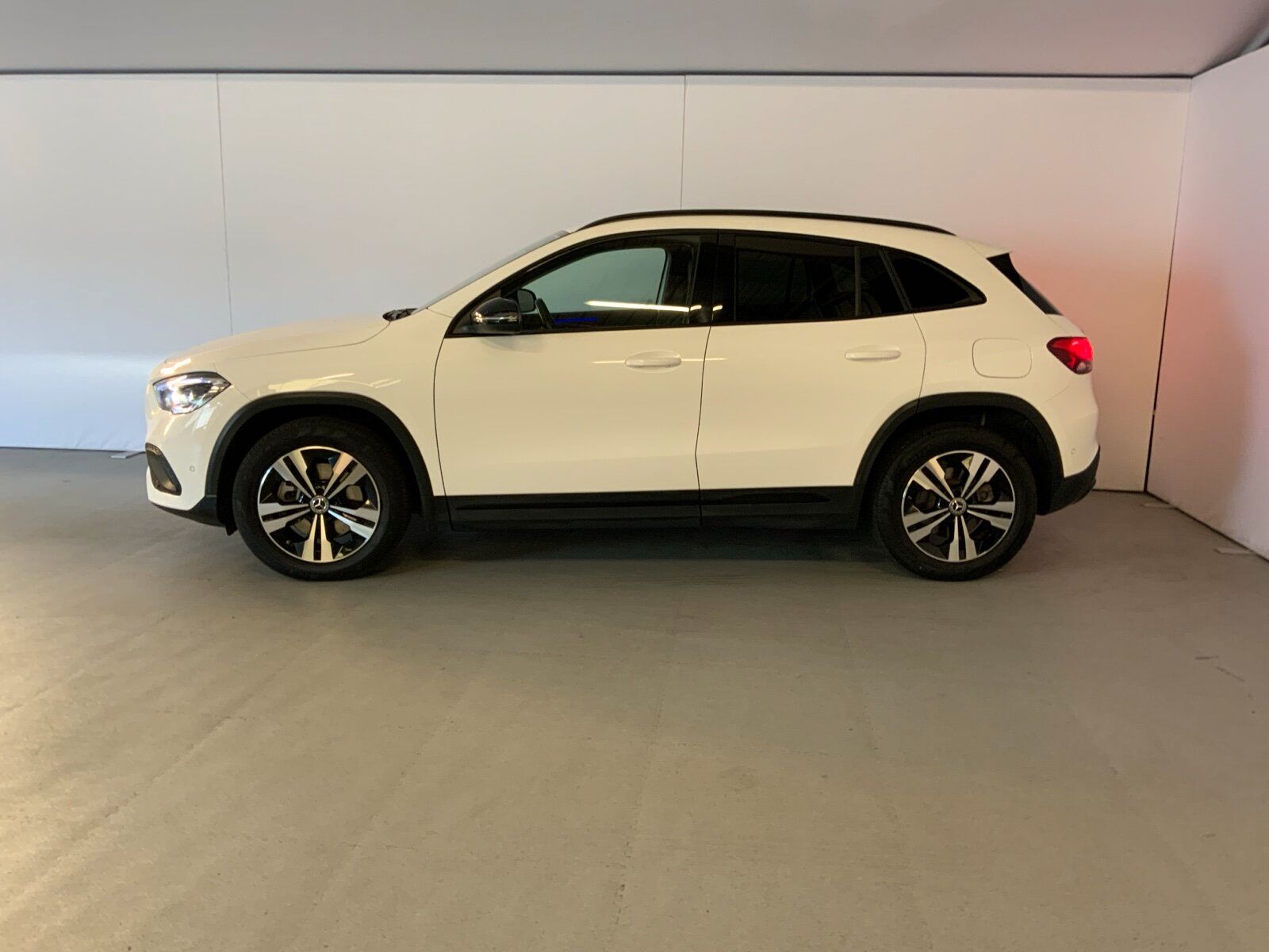Mercedes-Benz GLA 250 e imagem 3