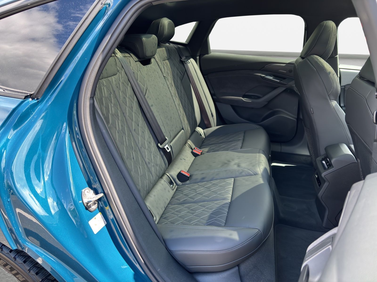 Audi S6 e-tron - Bild 16