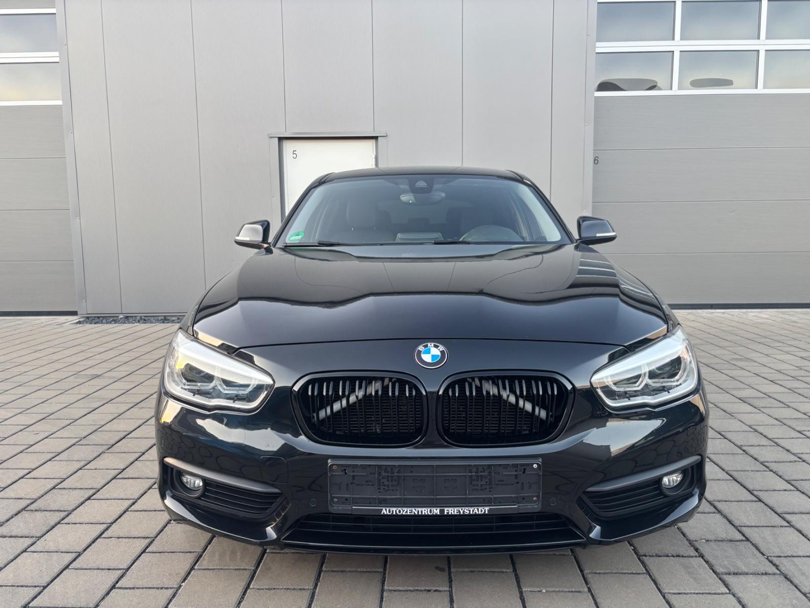 BMW 118 d Limousine xDrive/NAVI/LED/LEDER
