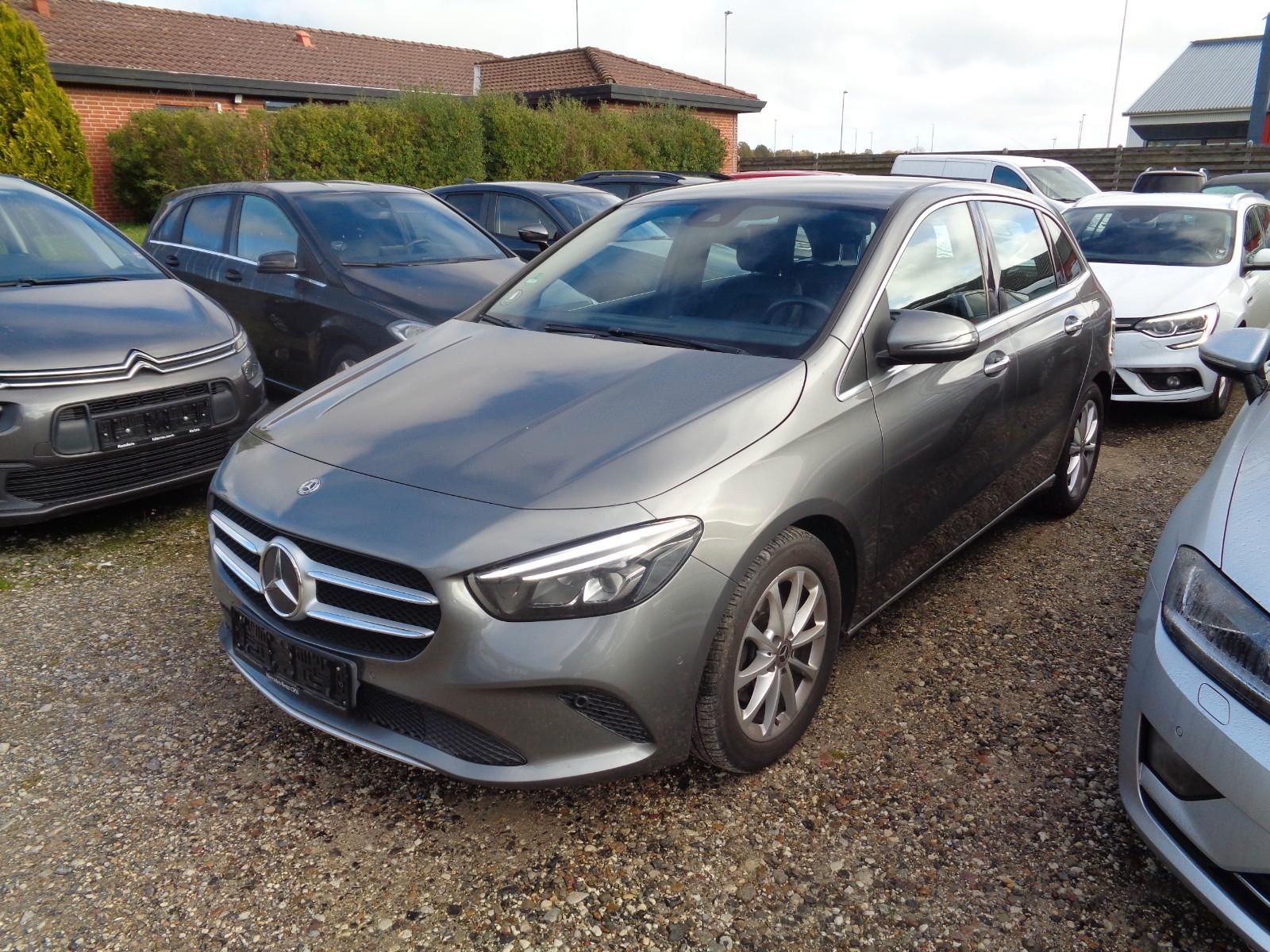 Mercedes-Benz B 200