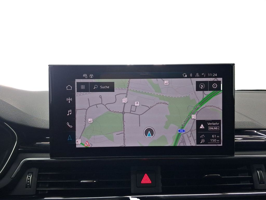 AUDI A4 2024