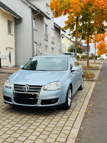 Volkswagen VW Jetta 1.6 Freestyle Edition