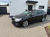 Skoda Octavia 2.0 TDI RS Combi RS - Skoda aus 2009: RS