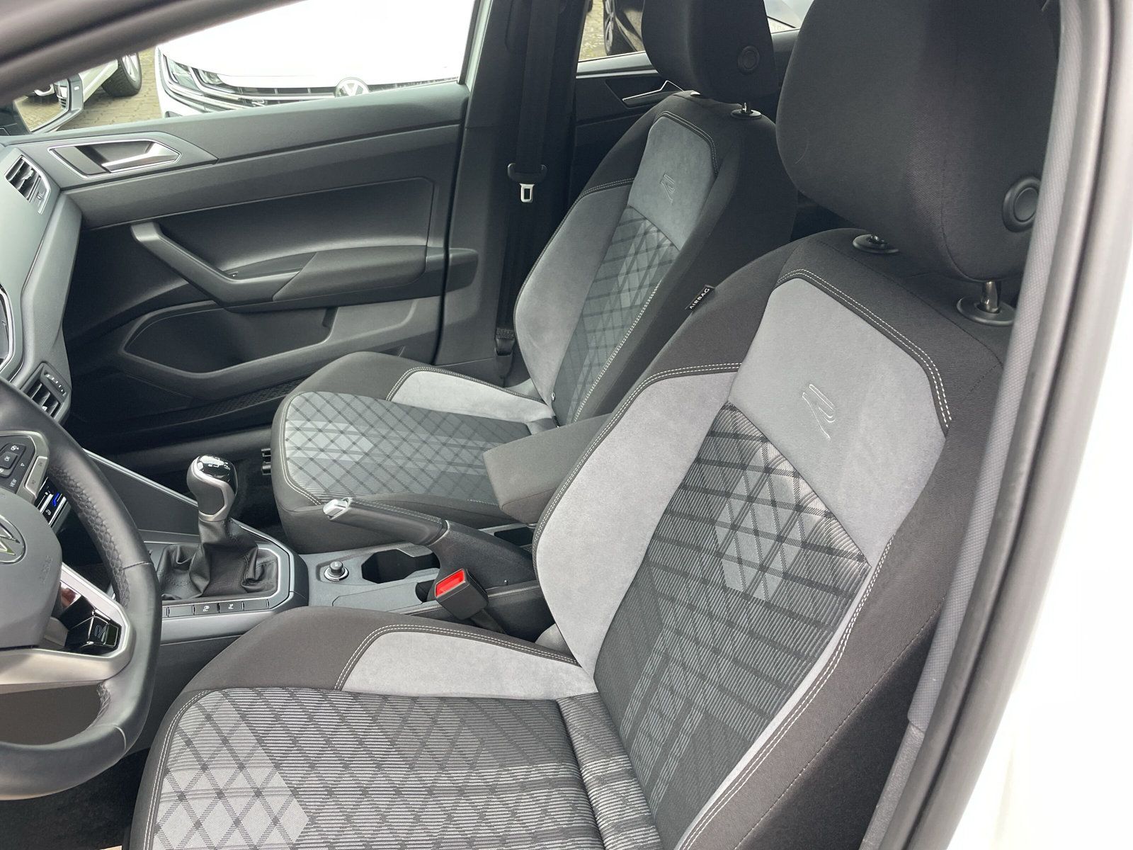 Polo R-Line TSi Navi Matrix EPC v+h R-Line