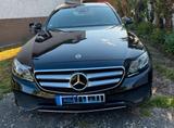 Mercedes-Benz E 400 4MATIC - Mercedes-Benz CE 220