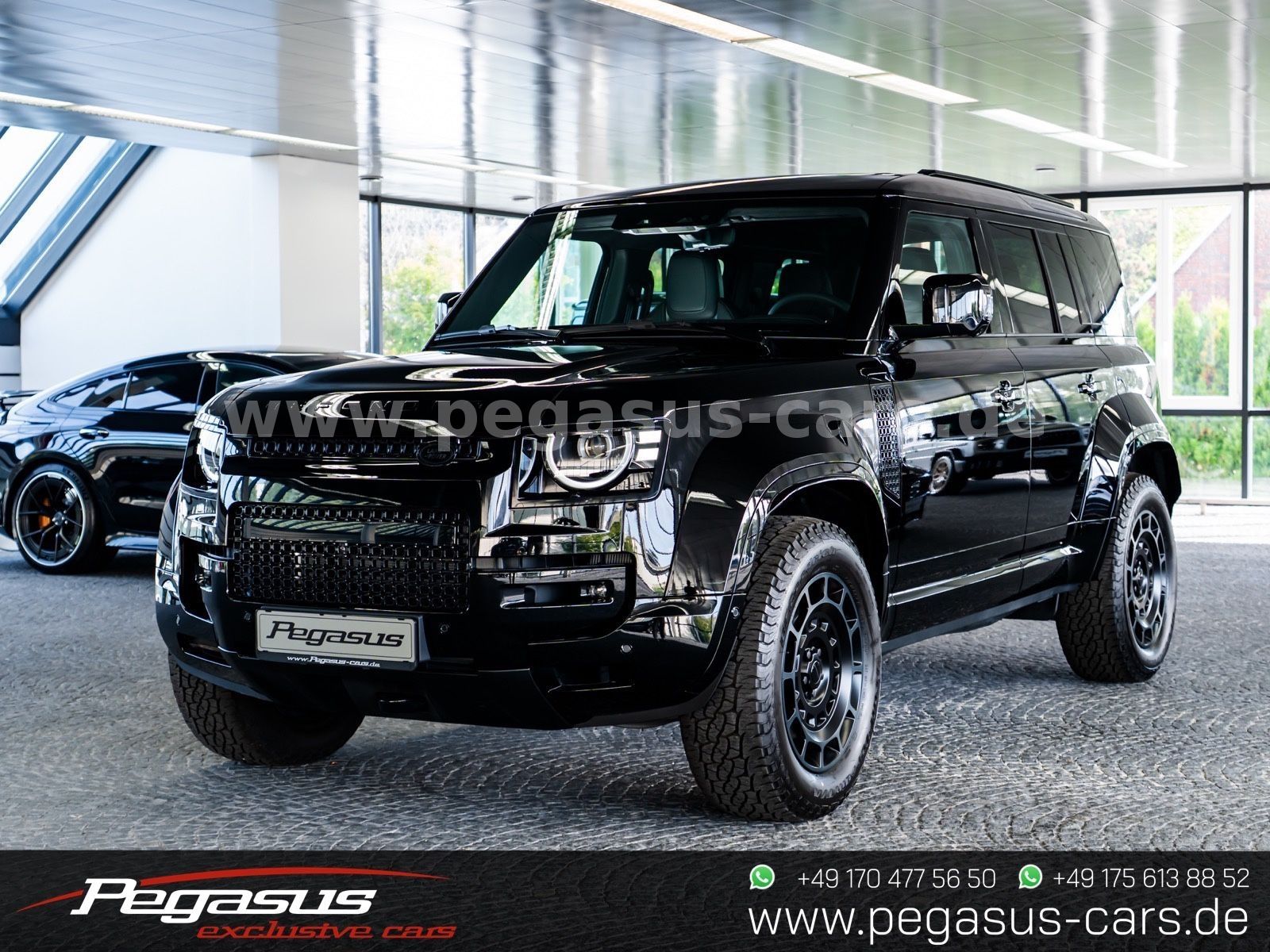 LAND ROVER Defender - 3