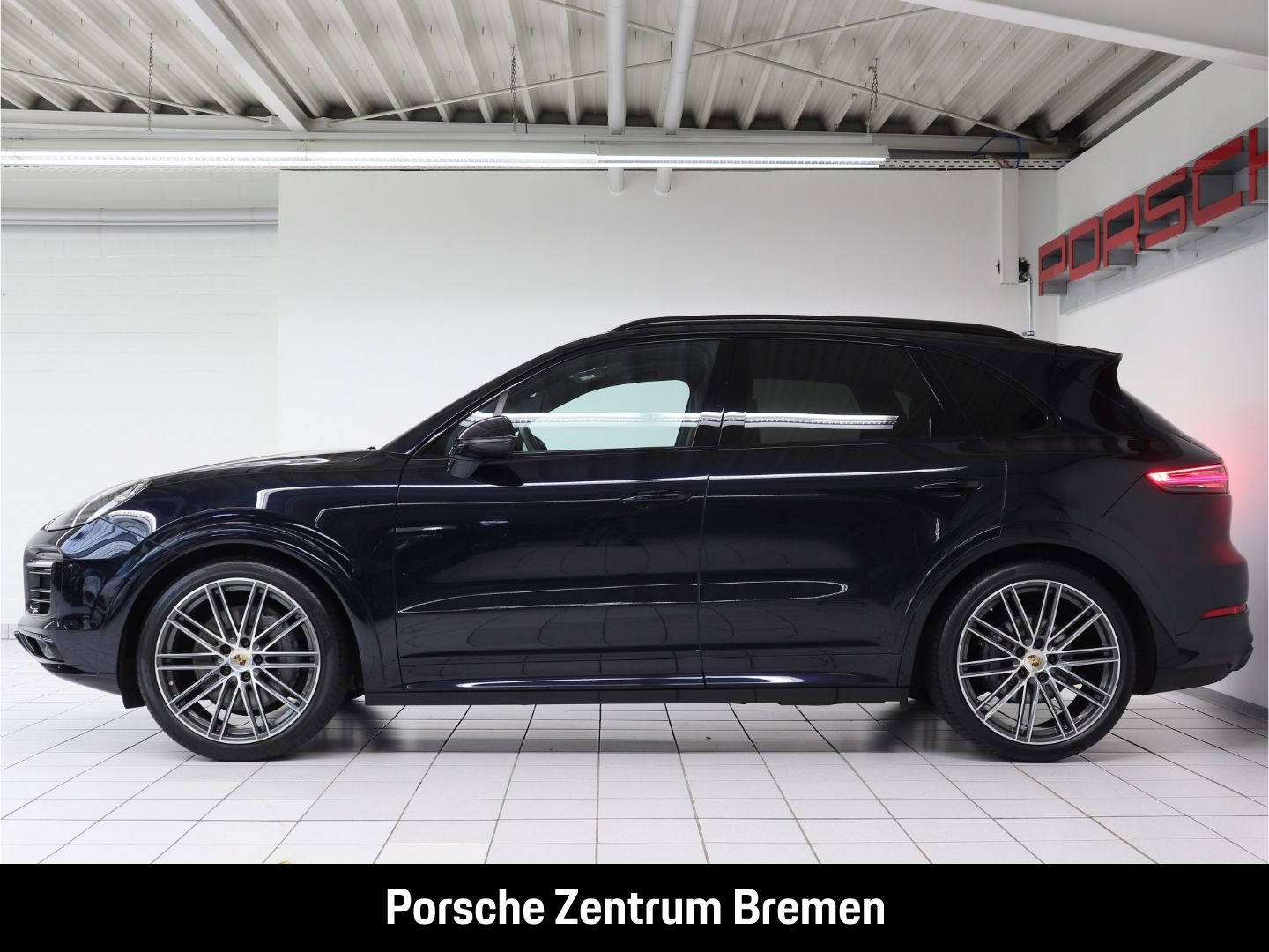 Porsche Cayenne S Platinum Edition PASM 22'' SportDesign foto 2