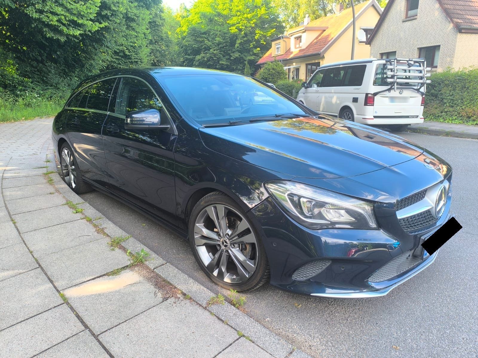 MERCEDES-BENZ CLA 180 Shooting Brake