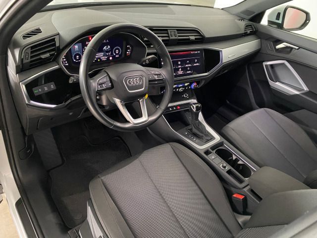 Q3 35 TFSI S tronic KAMERA+NAVI+SHZ+GRA