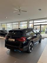 BMW iX3 Gestiksteuerung Head-Up HK HiFi DAB LED Shz - BMW iX3 aus 2021