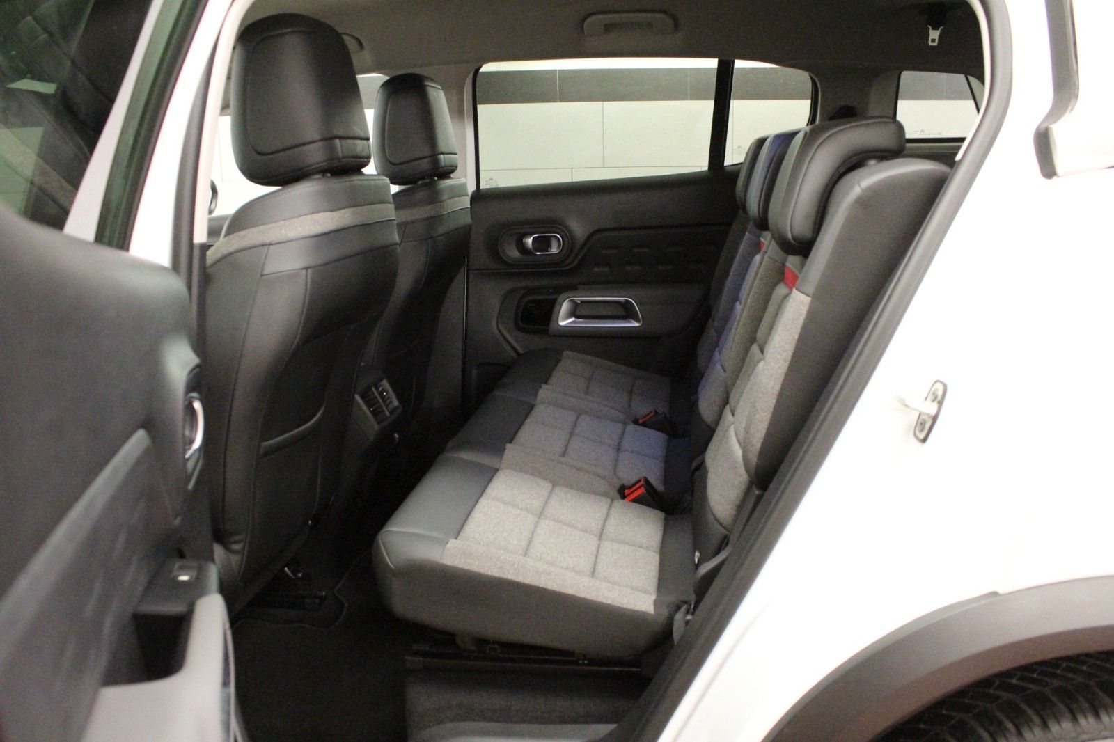 Fahrzeugabbildung Citroën C5 Aircross  PureTech 130 Automatik *AHK*