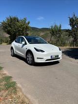 Tesla Model Y LR | AWD | AHK | SoH 94% | TÜV 2028  - Tesla Model Y in Düsseldorf